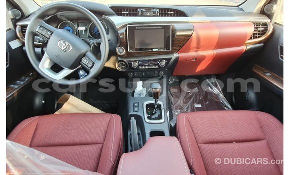 Buy Import Toyota Hilux White Car in Import - Dubai in Barh el Gazel Buy Import Toyota Hilux White Car in Import - Dubai in Barh el Gazel