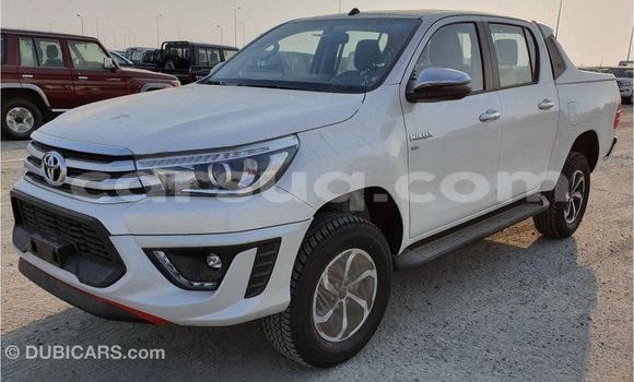 Buy Import Toyota Hilux White Car in Import - Dubai in Barh el Gazel Buy Import Toyota Hilux White Car in Import - Dubai in Barh el Gazel