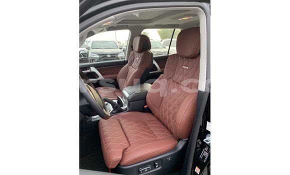 Buy Import Toyota Land Cruiser Black Car in Import - Dubai in Barh el Gazel Buy Import Toyota Land Cruiser Black Car in Import - Dubai in Barh el Gazel