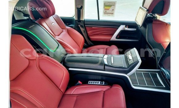 Acheter Import Voiture Toyota Land Cruiser Rouge à Import - Dubai, Barh el Gazel Acheter Import Voiture Toyota Land Cruiser Rouge à Import - Dubai, Barh el Gazel