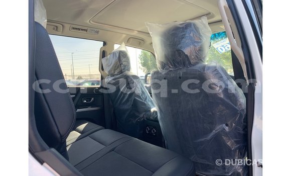 Acheter Import Voiture Mitsubishi Pajero Blanc à Import - Dubai, Barh el Gazel Acheter Import Voiture Mitsubishi Pajero Blanc à Import - Dubai, Barh el Gazel