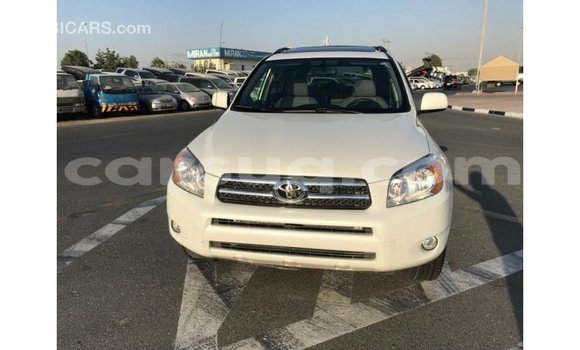 Acheter Import Voiture Toyota 4Runner Blanc à Import - Dubai, Barh el Gazel Acheter Import Voiture Toyota 4Runner Blanc à Import - Dubai, Barh el Gazel
