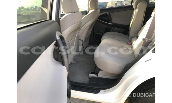 Acheter Import Voiture Toyota 4Runner Blanc à Import - Dubai, Barh el Gazel Acheter Import Voiture Toyota 4Runner Blanc à Import - Dubai, Barh el Gazel