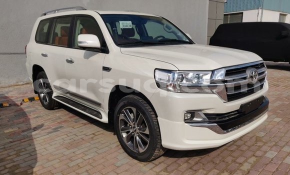 Buy Import Toyota Land Cruiser White Car in Import - Dubai in Barh el Gazel Buy Import Toyota Land Cruiser White Car in Import - Dubai in Barh el Gazel