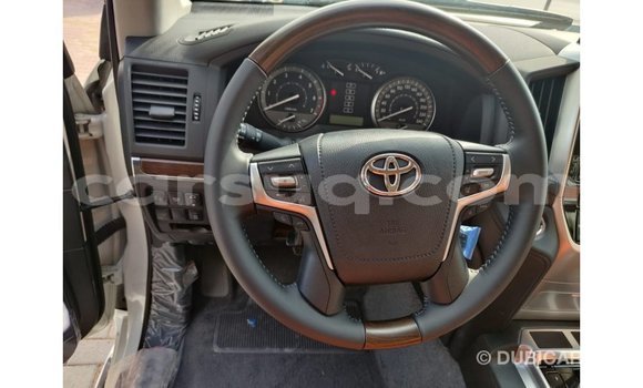 Buy Import Toyota Land Cruiser White Car in Import - Dubai in Barh el Gazel Buy Import Toyota Land Cruiser White Car in Import - Dubai in Barh el Gazel