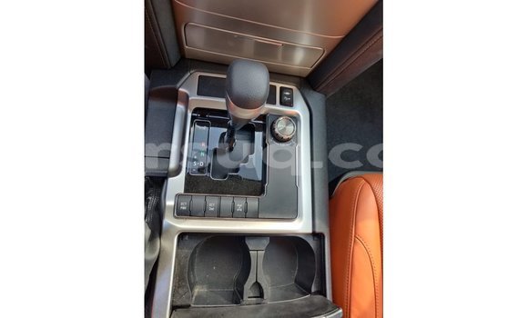 Buy Import Toyota Land Cruiser White Car in Import - Dubai in Barh el Gazel Buy Import Toyota Land Cruiser White Car in Import - Dubai in Barh el Gazel