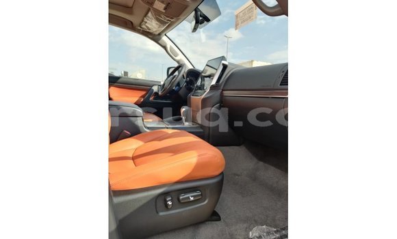 Buy Import Toyota Land Cruiser White Car in Import - Dubai in Barh el Gazel Buy Import Toyota Land Cruiser White Car in Import - Dubai in Barh el Gazel