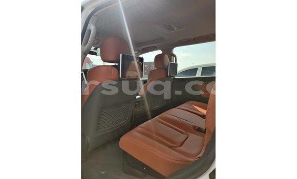 Buy Import Toyota Land Cruiser White Car in Import - Dubai in Barh el Gazel Buy Import Toyota Land Cruiser White Car in Import - Dubai in Barh el Gazel