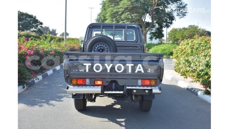 Big with watermark toyota land cruiser barh el gazel import dubai 1743