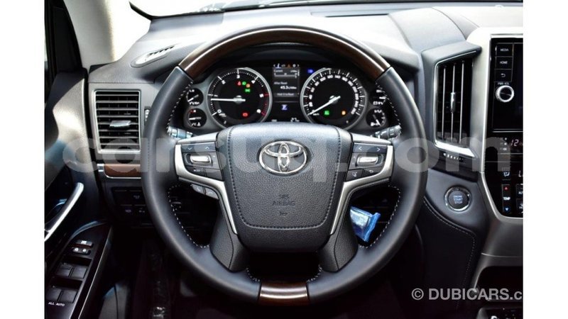 Big with watermark toyota land cruiser barh el gazel import dubai 1751