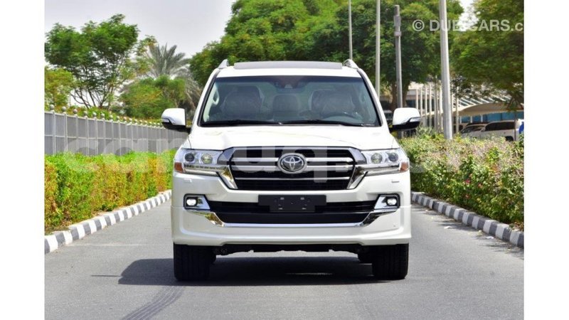 Big with watermark toyota land cruiser barh el gazel import dubai 1755