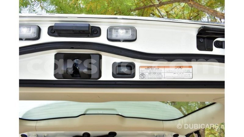 Big with watermark toyota land cruiser barh el gazel import dubai 1755