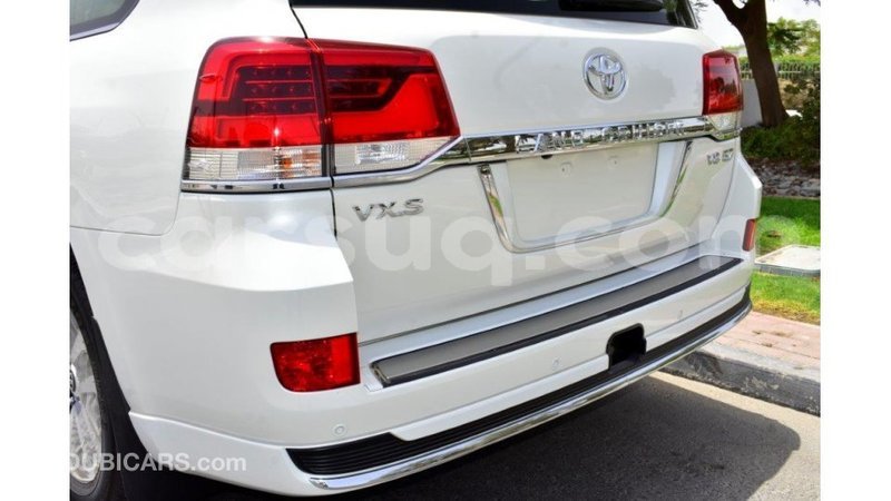 Big with watermark toyota land cruiser barh el gazel import dubai 1755