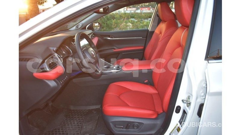 Big with watermark toyota camry barh el gazel import dubai 1759