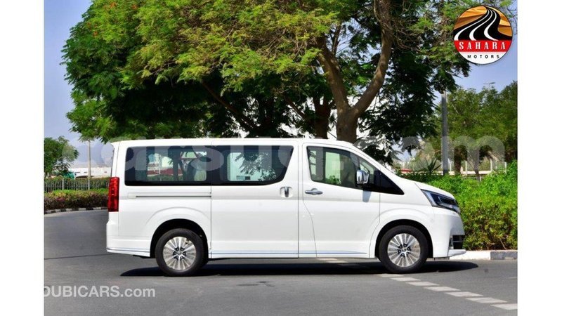 Big with watermark toyota granvia barh el gazel import dubai 1770