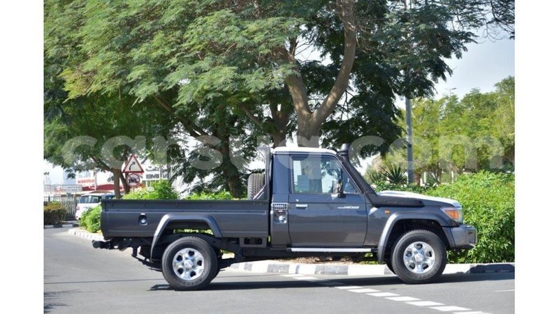 Big with watermark toyota land cruiser barh el gazel import dubai 1771