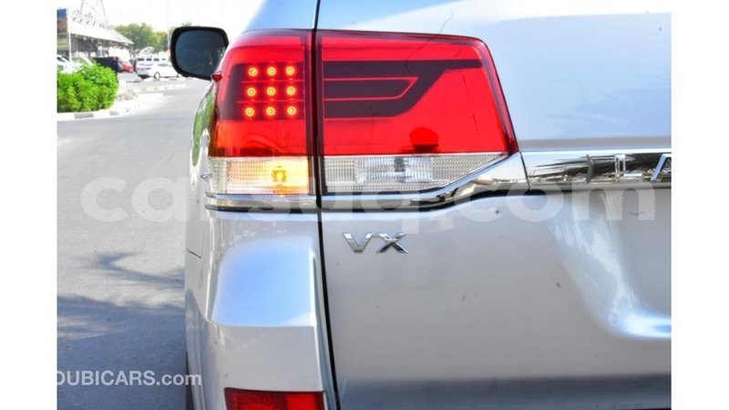 Big with watermark toyota land cruiser barh el gazel import dubai 1776