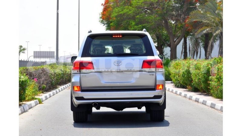 Big with watermark toyota land cruiser barh el gazel import dubai 1776