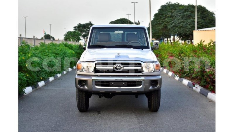 Big with watermark toyota land cruiser barh el gazel import dubai 1778