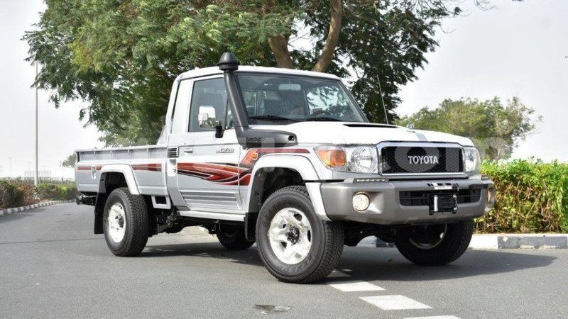 Big with watermark toyota land cruiser barh el gazel import dubai 1794