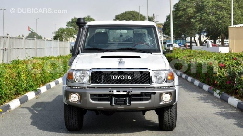 Big with watermark toyota land cruiser barh el gazel import dubai 1794