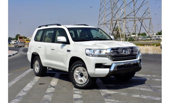 Buy Import Toyota Land Cruiser White Car in Import - Dubai in Barh el Gazel Buy Import Toyota Land Cruiser White Car in Import - Dubai in Barh el Gazel