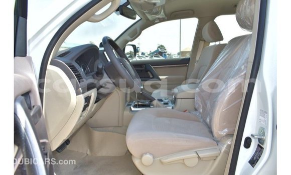 Buy Import Toyota Land Cruiser White Car in Import - Dubai in Barh el Gazel Buy Import Toyota Land Cruiser White Car in Import - Dubai in Barh el Gazel