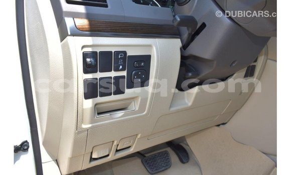 Buy Import Toyota Land Cruiser White Car in Import - Dubai in Barh el Gazel Buy Import Toyota Land Cruiser White Car in Import - Dubai in Barh el Gazel
