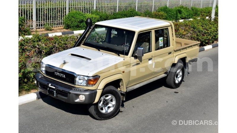 Big with watermark toyota land cruiser barh el gazel import dubai 1802