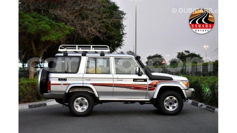 Big with watermark toyota land cruiser barh el gazel import dubai 1808