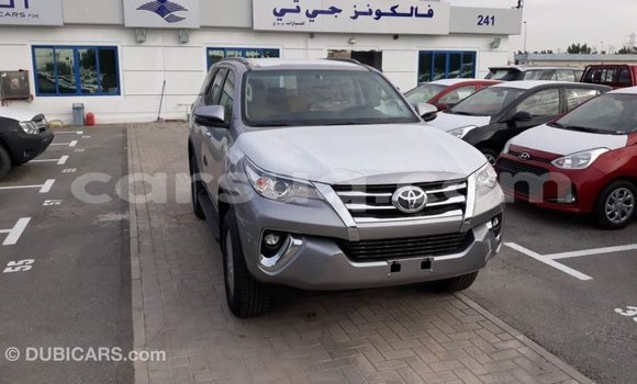 Acheter Import Voiture Toyota Fortuner Autre à Import - Dubai, Barh el Gazel Acheter Import Voiture Toyota Fortuner Autre à Import - Dubai, Barh el Gazel