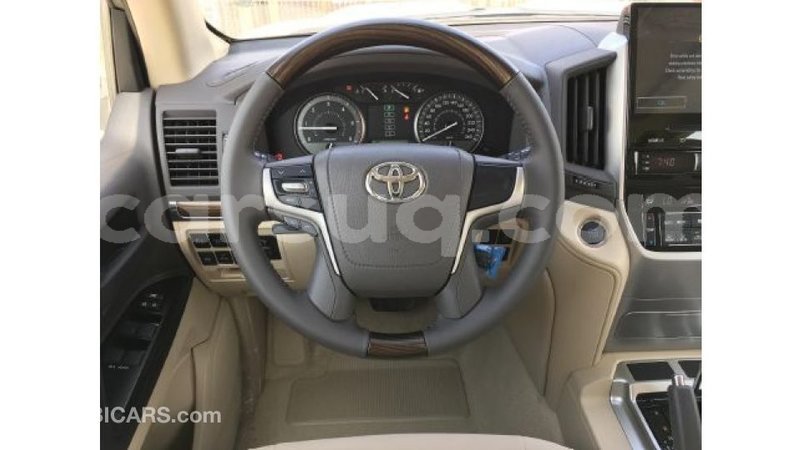 Big with watermark toyota land cruiser barh el gazel import dubai 1817
