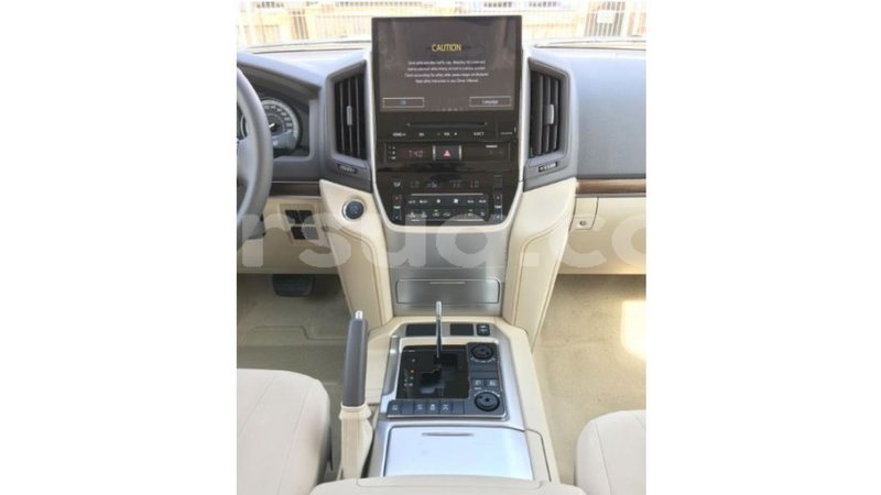 Big with watermark toyota land cruiser barh el gazel import dubai 1817