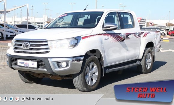 Acheter Import Voiture Toyota Hilux Blanc à Import - Dubai, Barh el Gazel Acheter Import Voiture Toyota Hilux Blanc à Import - Dubai, Barh el Gazel