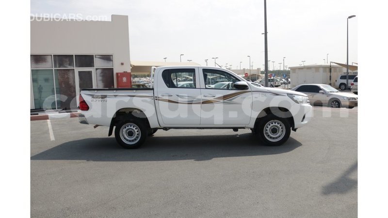 Big with watermark toyota hilux barh el gazel import dubai 1820