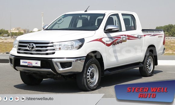 Acheter Import Voiture Toyota Hilux Blanc à Import - Dubai, Barh el Gazel Acheter Import Voiture Toyota Hilux Blanc à Import - Dubai, Barh el Gazel
