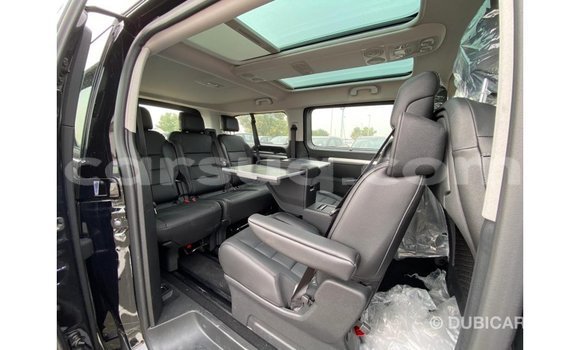 Acheter Import Voiture Peugeot Traveller Noir à Import - Dubai, Barh el Gazel Acheter Import Voiture Peugeot Traveller Noir à Import - Dubai, Barh el Gazel