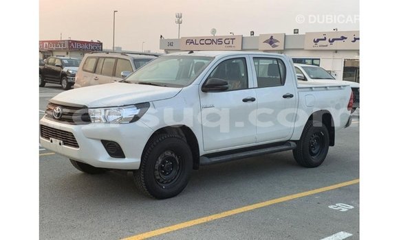 Buy Import Toyota Hilux White Car in Import - Dubai in Barh el Gazel Buy Import Toyota Hilux White Car in Import - Dubai in Barh el Gazel