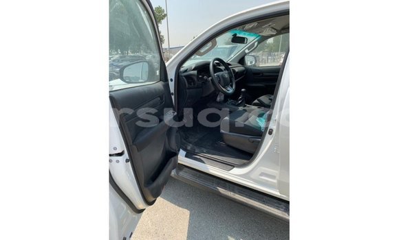 Buy Import Toyota Hilux White Car in Import - Dubai in Barh el Gazel Buy Import Toyota Hilux White Car in Import - Dubai in Barh el Gazel
