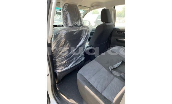 Buy Import Toyota Hilux White Car in Import - Dubai in Barh el Gazel Buy Import Toyota Hilux White Car in Import - Dubai in Barh el Gazel