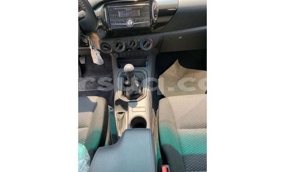 Buy Import Toyota Hilux White Car in Import - Dubai in Barh el Gazel Buy Import Toyota Hilux White Car in Import - Dubai in Barh el Gazel