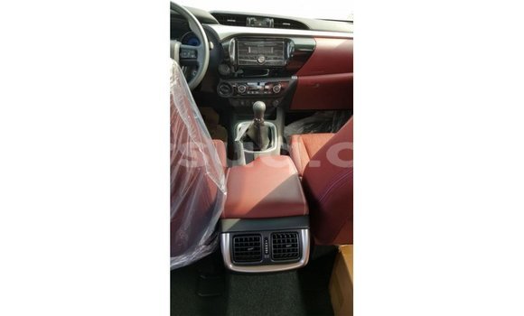 Buy Import Toyota Hilux Blue Car in Import - Dubai in Barh el Gazel Buy Import Toyota Hilux Blue Car in Import - Dubai in Barh el Gazel