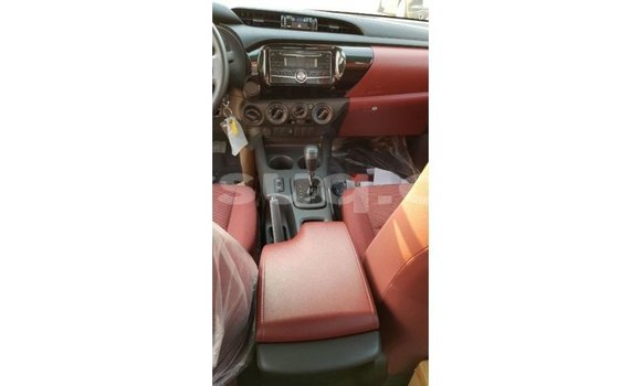 Buy Import Toyota Hilux Black Car in Import - Dubai in Barh el Gazel Buy Import Toyota Hilux Black Car in Import - Dubai in Barh el Gazel