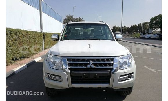 Buy Import Mitsubishi Pajero White Car in Import - Dubai in Barh el Gazel Buy Import Mitsubishi Pajero White Car in Import - Dubai in Barh el Gazel