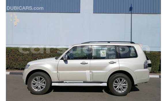 Buy Import Mitsubishi Pajero White Car in Import - Dubai in Barh el Gazel Buy Import Mitsubishi Pajero White Car in Import - Dubai in Barh el Gazel