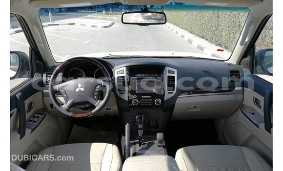 Buy Import Mitsubishi Pajero White Car in Import - Dubai in Barh el Gazel Buy Import Mitsubishi Pajero White Car in Import - Dubai in Barh el Gazel