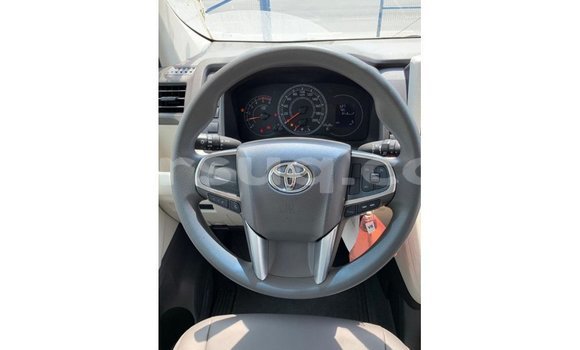 Buy Import Toyota Hiace White Car in Import - Dubai in Barh el Gazel Buy Import Toyota Hiace White Car in Import - Dubai in Barh el Gazel