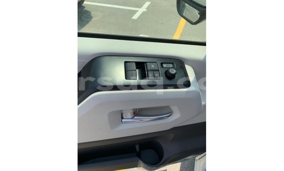 Buy Import Toyota Hiace White Car in Import - Dubai in Barh el Gazel Buy Import Toyota Hiace White Car in Import - Dubai in Barh el Gazel