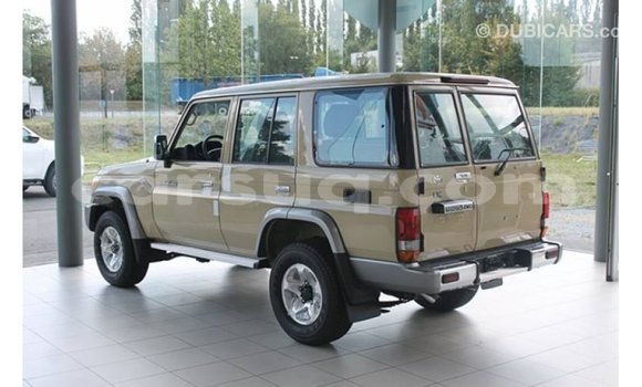 Buy Import Toyota Land Cruiser Beige Car in Import - Dubai in Barh el Gazel Buy Import Toyota Land Cruiser Beige Car in Import - Dubai in Barh el Gazel