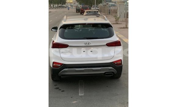 Buy Import Hyundai Santa Fe White Car in Import - Dubai in Barh el Gazel Buy Import Hyundai Santa Fe White Car in Import - Dubai in Barh el Gazel